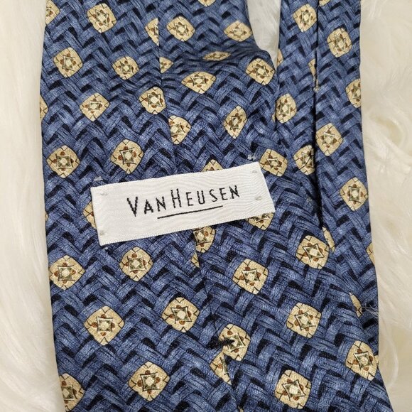 Van Heusen Vintage Blue Long Neck Tie Diamond and Weave Print Pattern Wide Retro - Picture 2 of 5